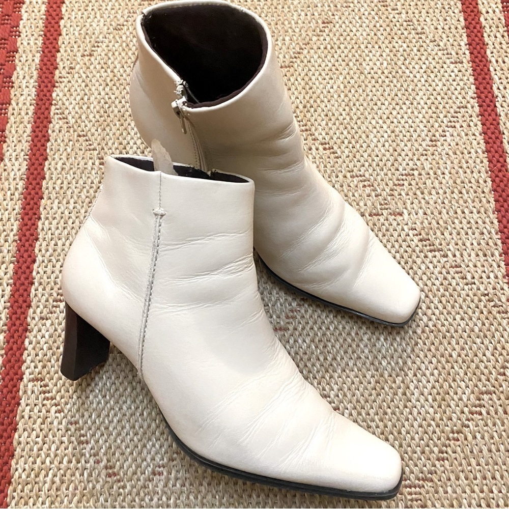 Elegant White Ankle Boots